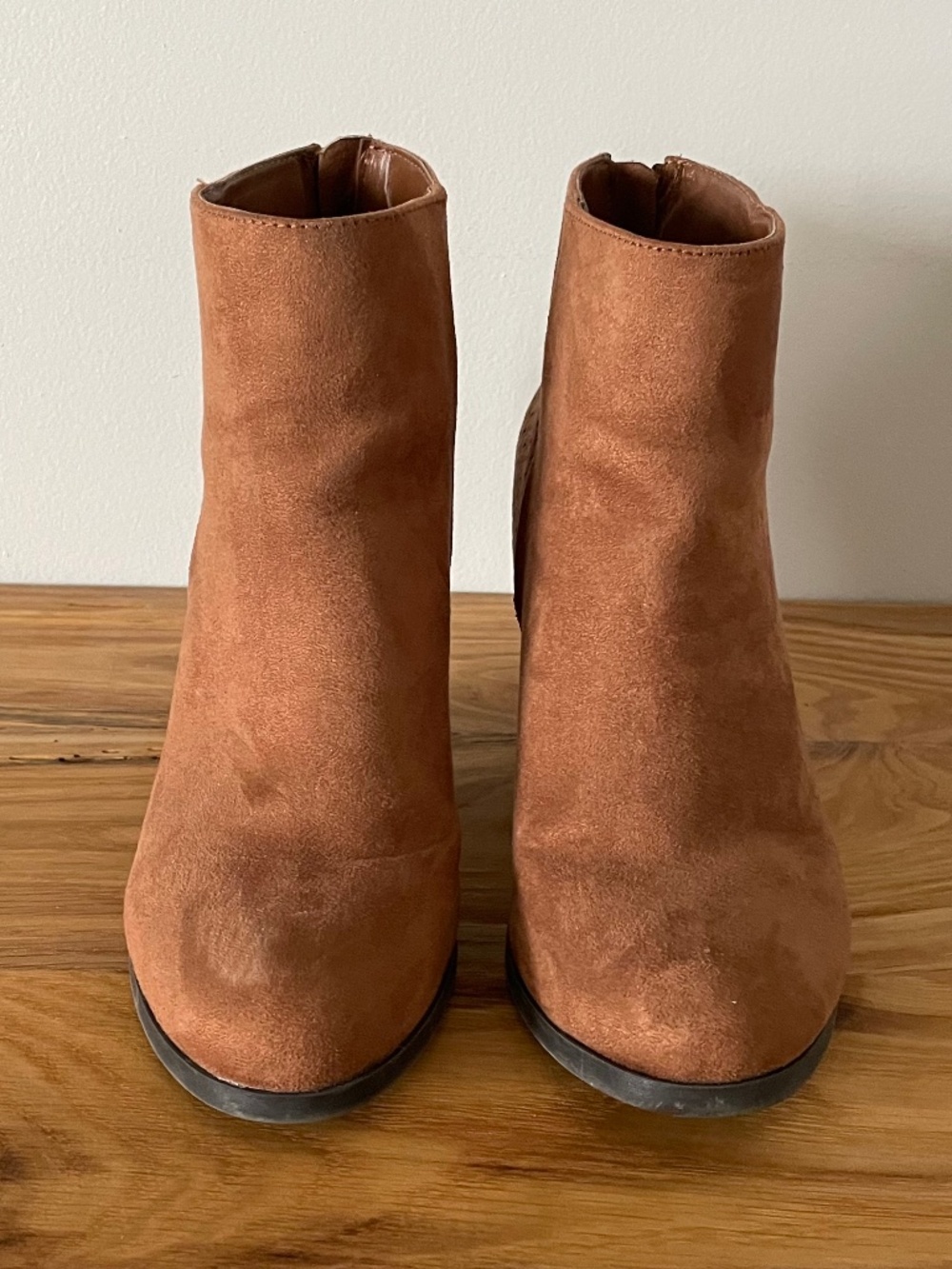 Call it Spring Heel Boots Zip Tan Brown Women’s Size 8.5 – LIKE NEW